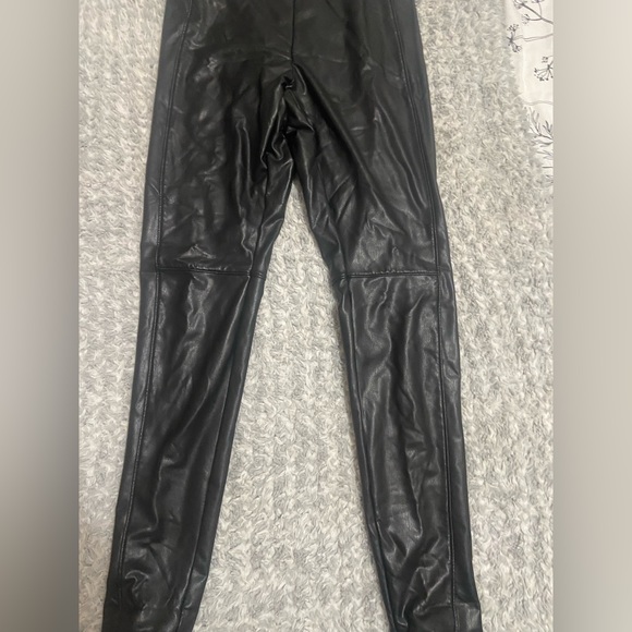 Express fleece lined leather leggings size XS - Picture 2 of 4
